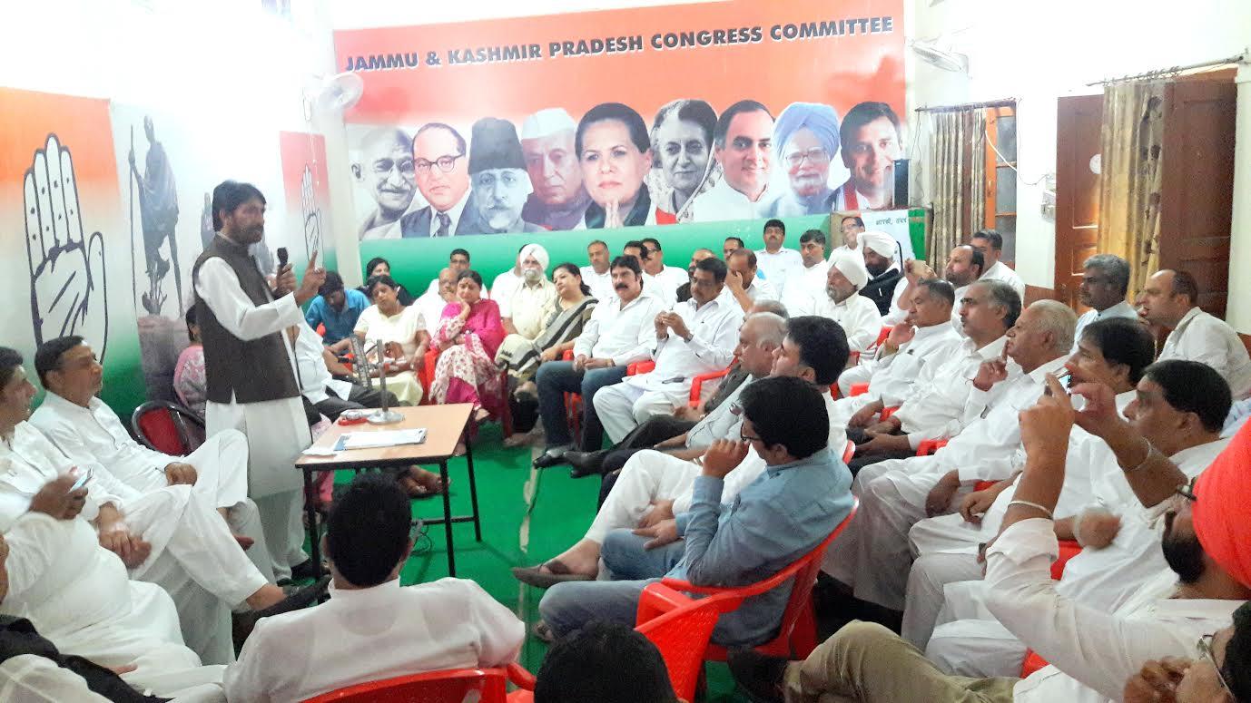 Current situation result of initial mishandling of Govt: Congress